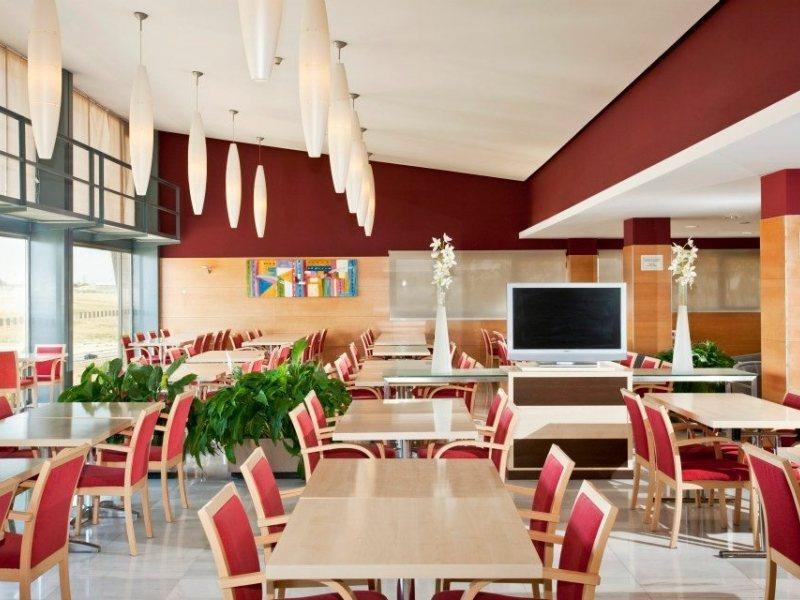 Hotel Holiday Inn Express Madrid-Rivas By Ihg Экстерьер фото