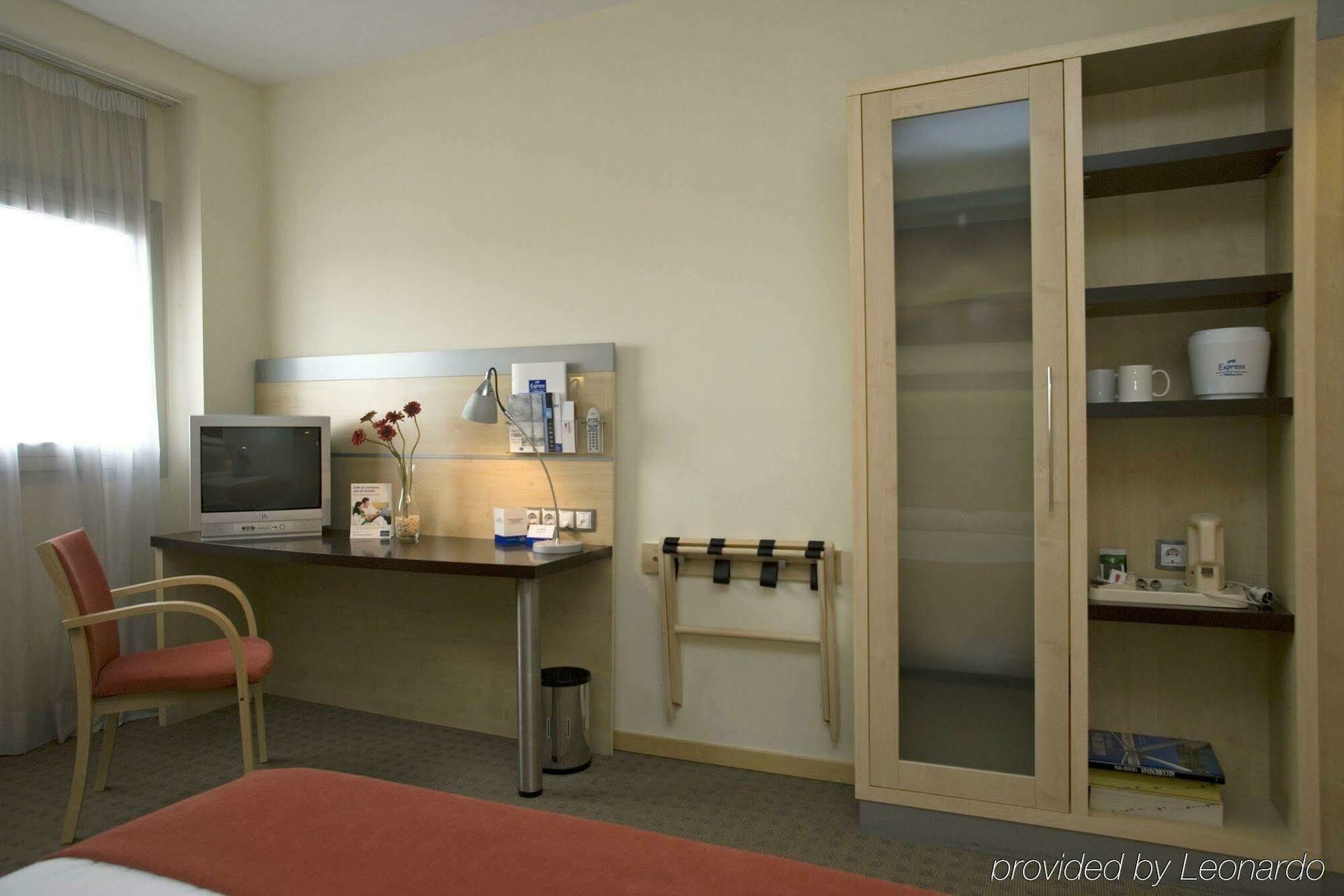 Hotel Holiday Inn Express Madrid-Rivas By Ihg Номер фото